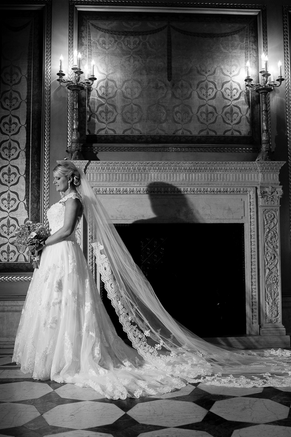 Classic Bridal Portrait in the Carnegie Museum Founders Room