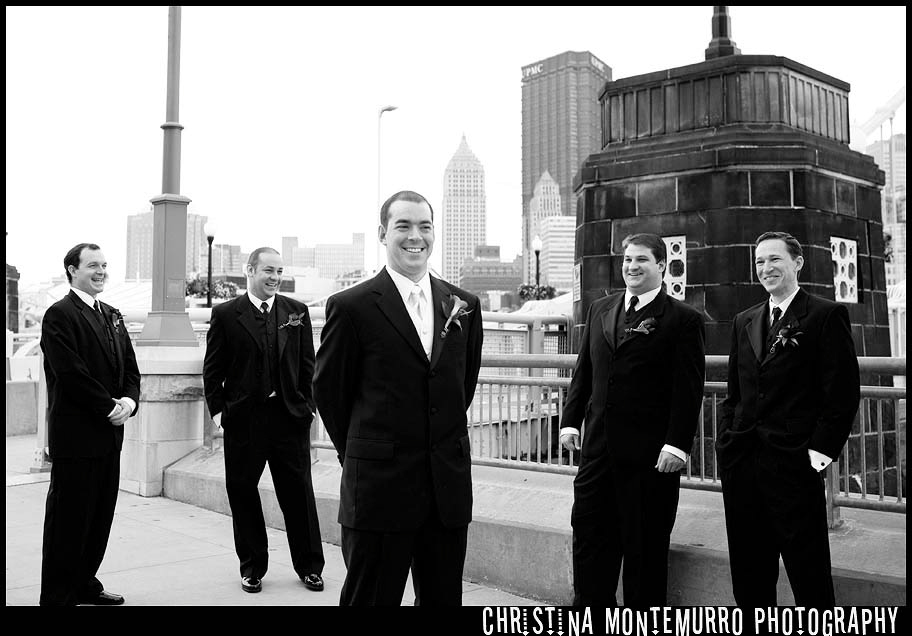 Pittsburgh wedding photographer Roberto Clemente Bridge