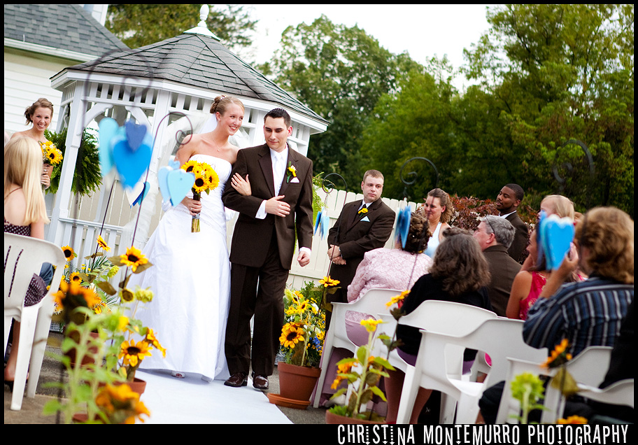 Pittsburgh wedding photographer sunflowers ceremony