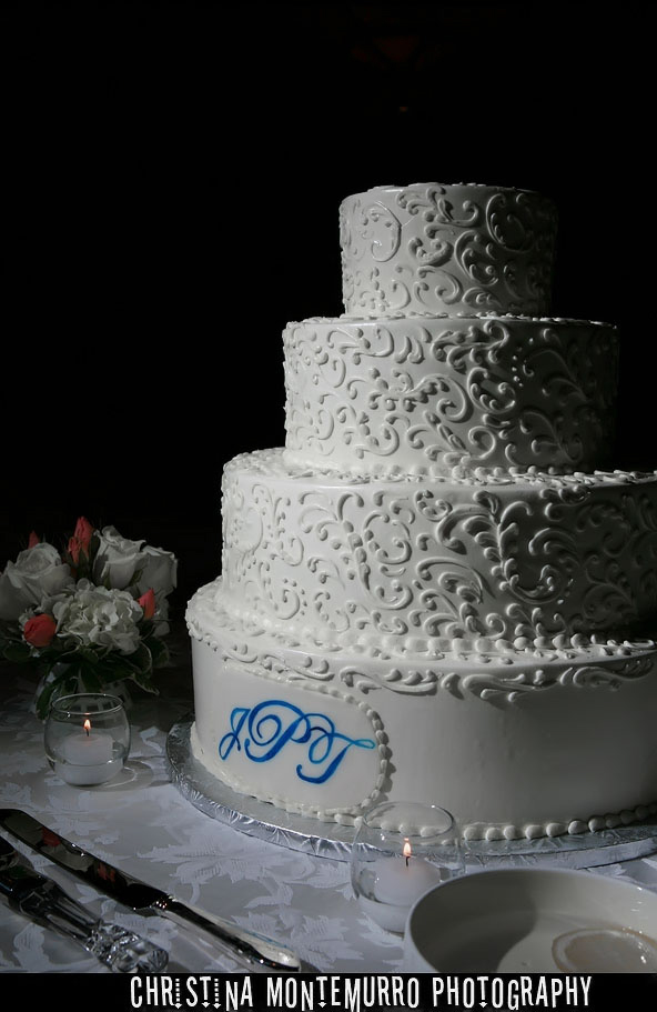 Pittsburgh Marriott City Center Photography - Wedding Cake 